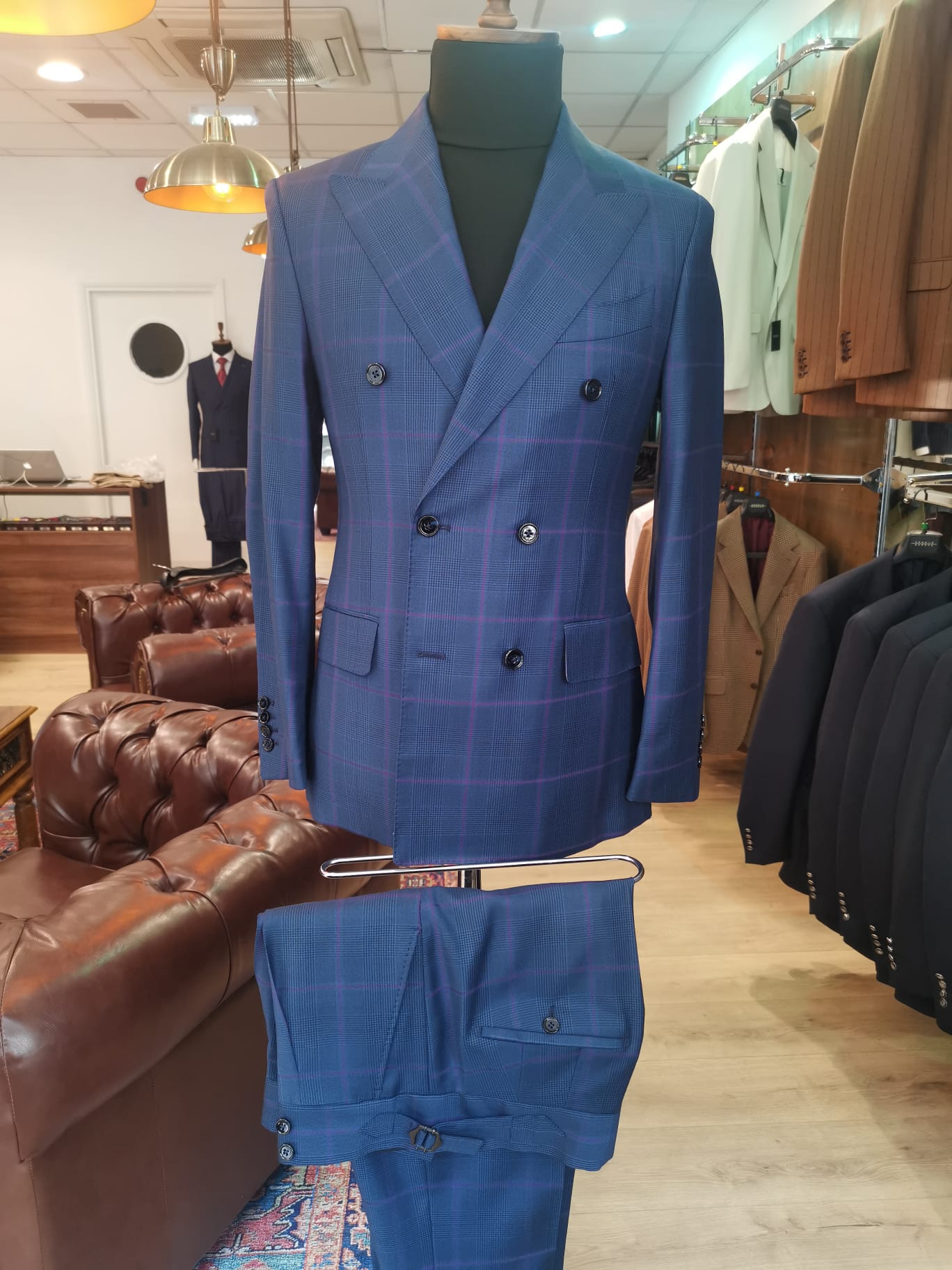 Full Canvas Tailored Suit – 100% Wool – Made in Italy