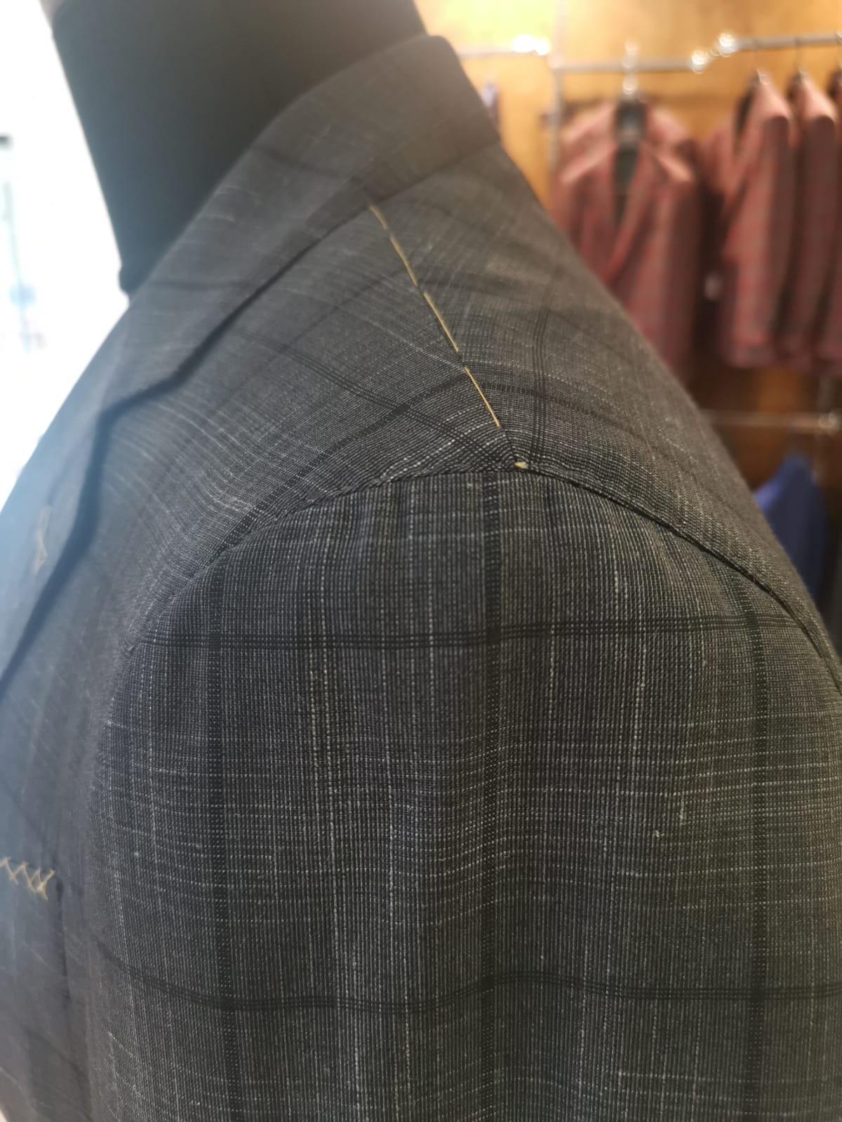 Made in Italy – Handmade Full Canvas Suit in Super 150s Wool